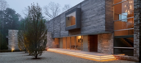 Sleek glass windows frame this contemporary house, replacement windows Simi Valley, CA